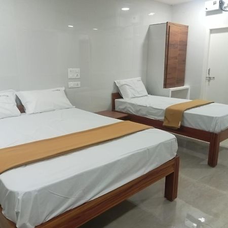 Sai Durga Banquet Hall And Ac Rooms Tirupati Exterior photo